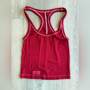 Set Active Red Tank Top